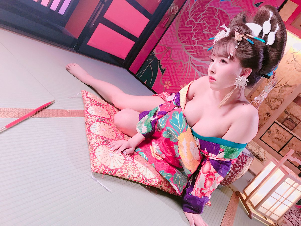 日本女优 三上悠亚 担任台湾啦啦队热舞遭偷拍私密部位