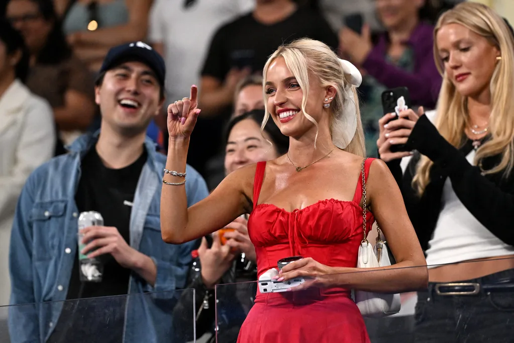 澳网美国名将 Taylor Fritz 美女女友 Morgan Riddle